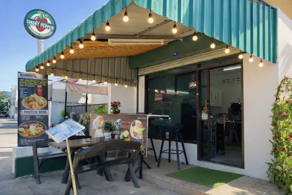 Saiyuan / Rawai storefront